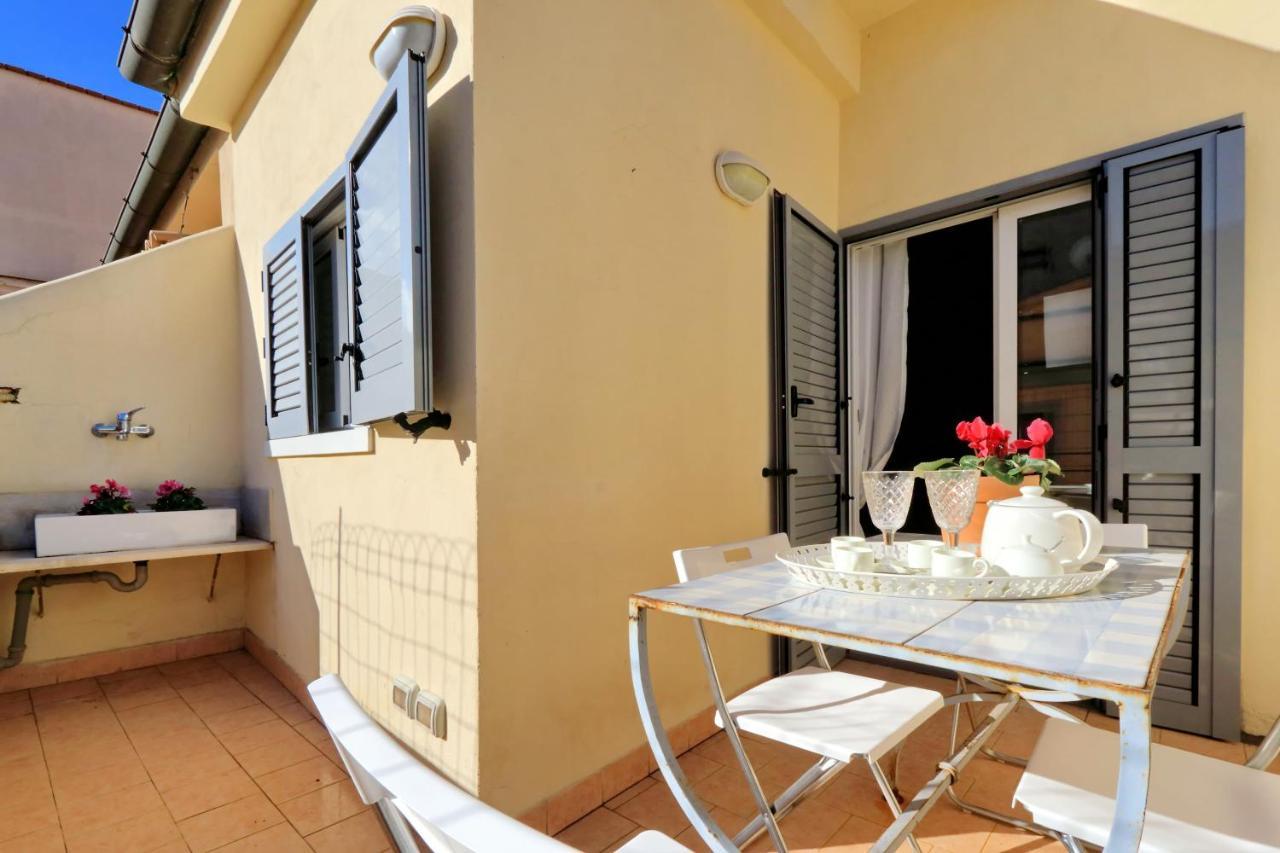 Monti Charming Apartment - Rome Short Let Service Exterior foto