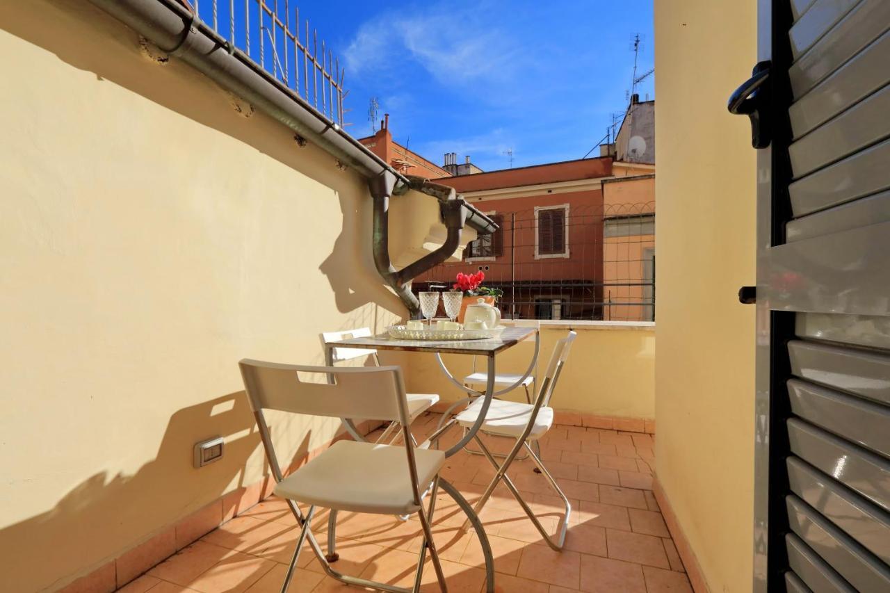 Monti Charming Apartment - Rome Short Let Service Exterior foto