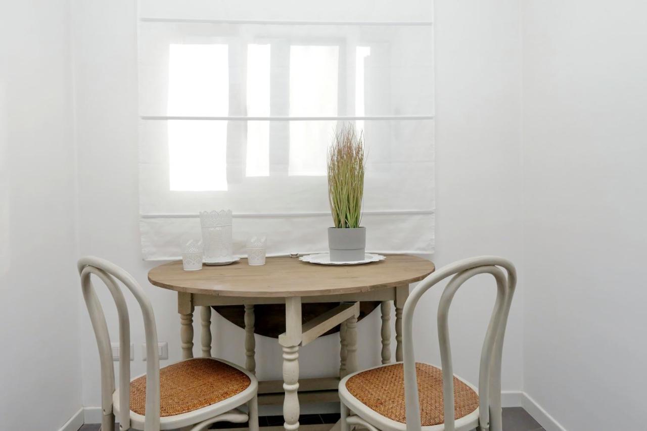 Monti Charming Apartment - Rome Short Let Service Exterior foto